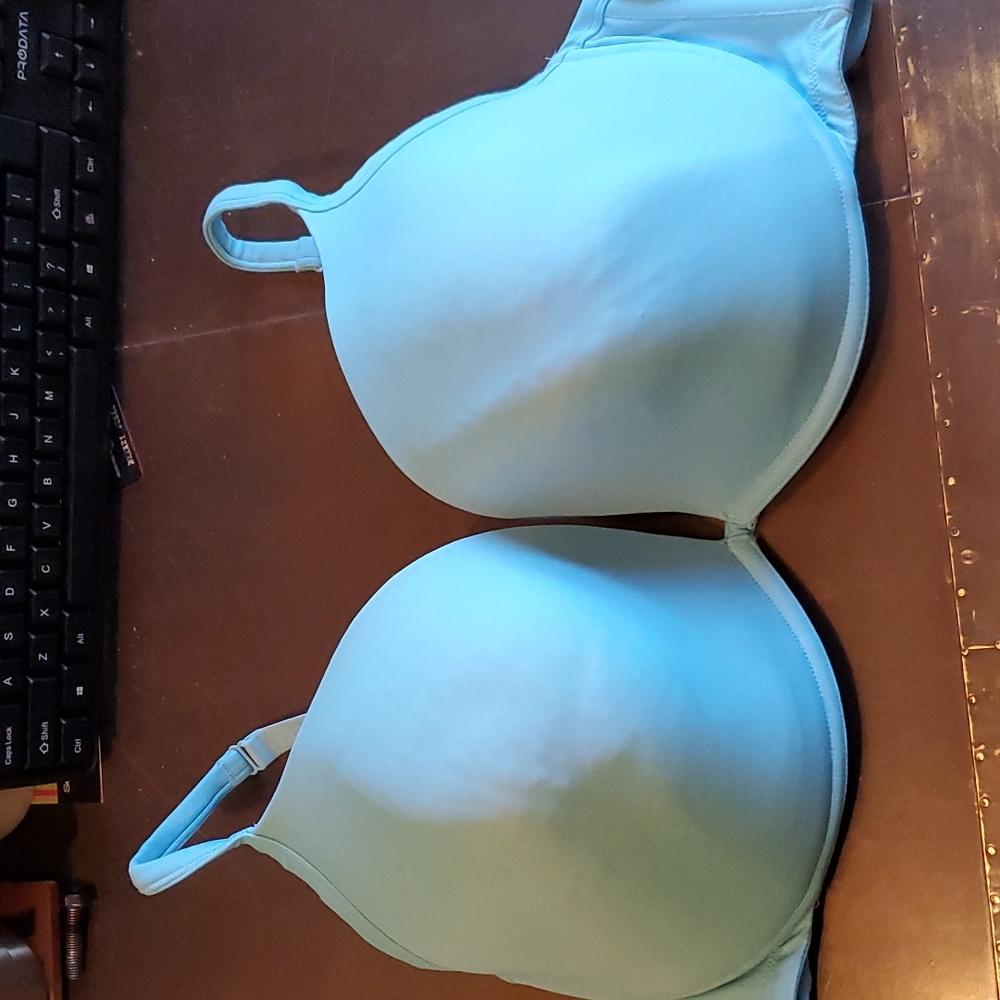 NEW Cacique push up style bra 42DDD - NEW without tags